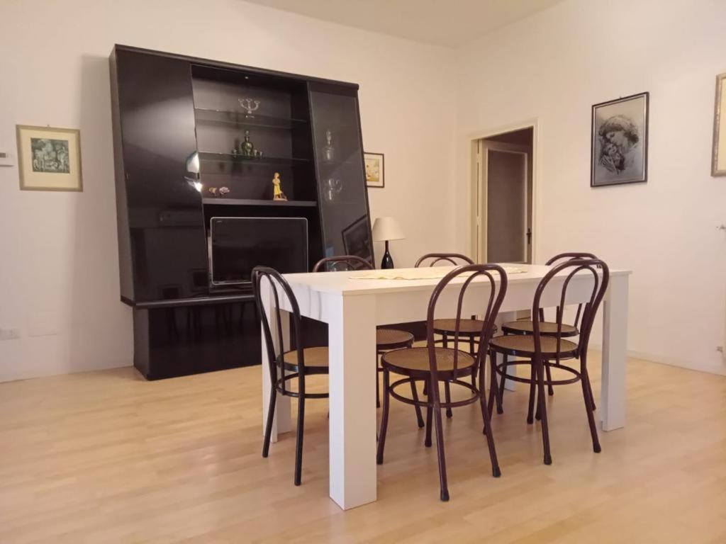 Matera Holiday House Матера Екстер'єр фото